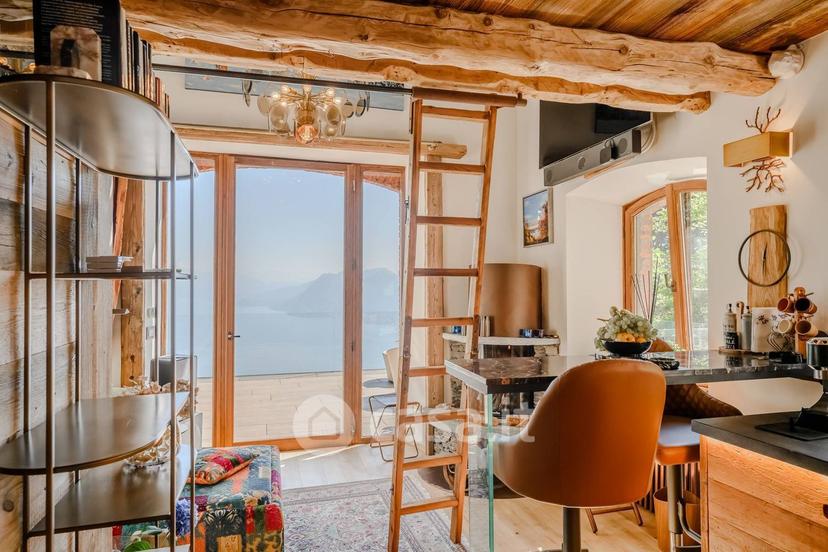 Villa in Via Alpinia — foto 6 di 16