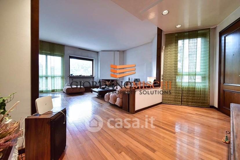 Appartamento in Via A. Villa 20 — foto 39 di 53