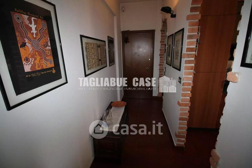 Trilocale in Via Tevere 16 — foto 16 di 23