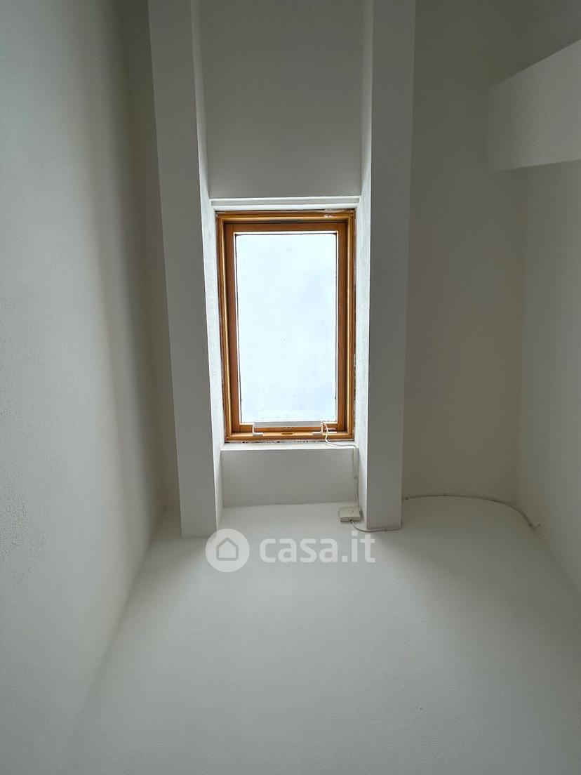Trilocale in Via Vecchio Ponte 1 — foto 3 di 30