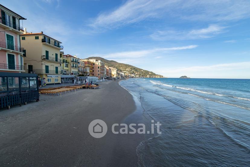 Quadrilocale in Passeggiata Cadorna 67 — foto 23 di 24