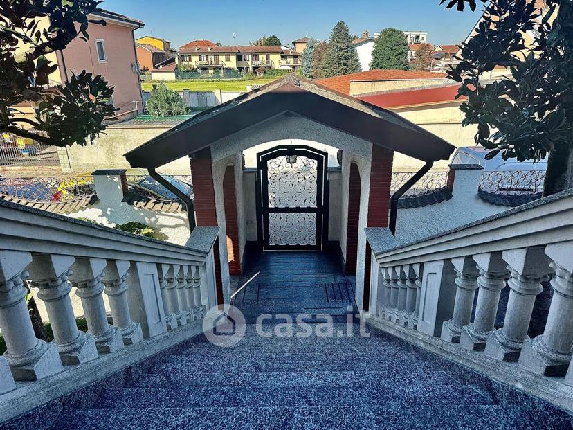 Villa in Via Adige — foto 36 di 45