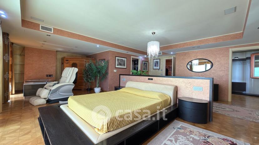 Villa in Via Leonardo da Vinci 19 — foto 24 di 49