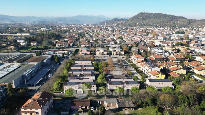 Appartamento in Via Martiri di Cefalonia 8 — foto 4 di 14
