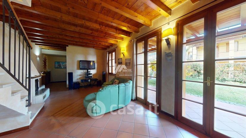 Villa in Via dei Ronchi 14 — foto 20 di 36