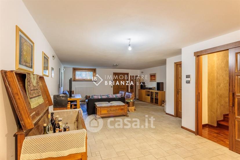 Villa in Viale John E Robert Kennedy — foto 14 di 34