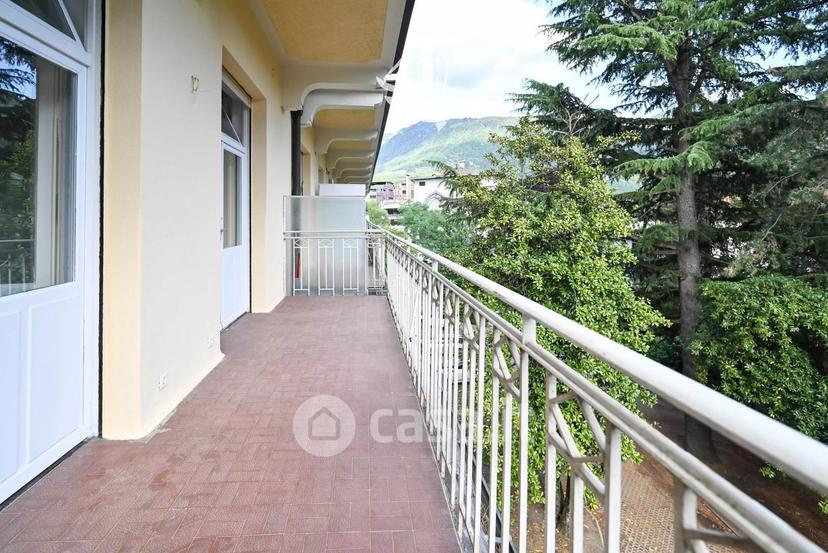 Quadrilocale in Via Schiller — foto 3 di 18
