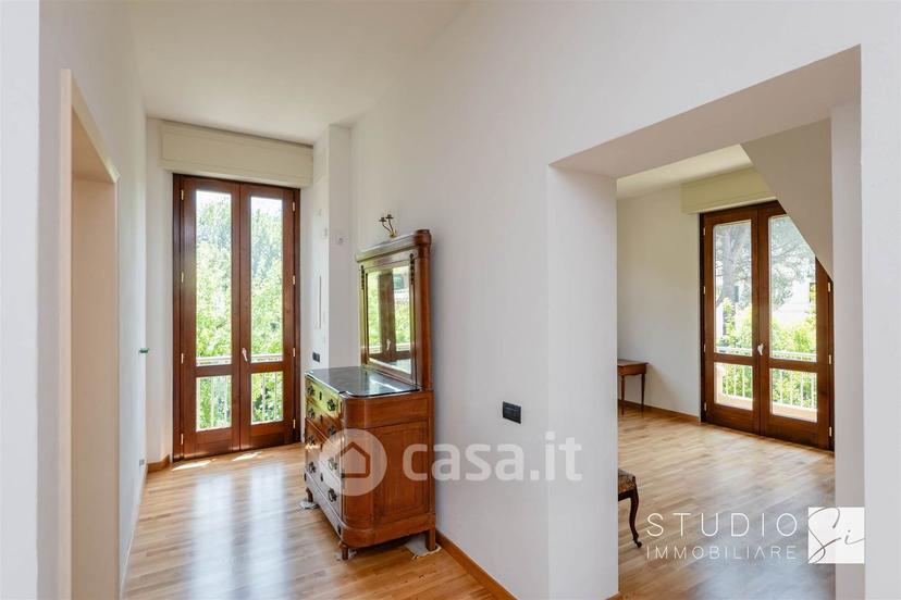 Villa in Viale Libertà — foto 26 di 48