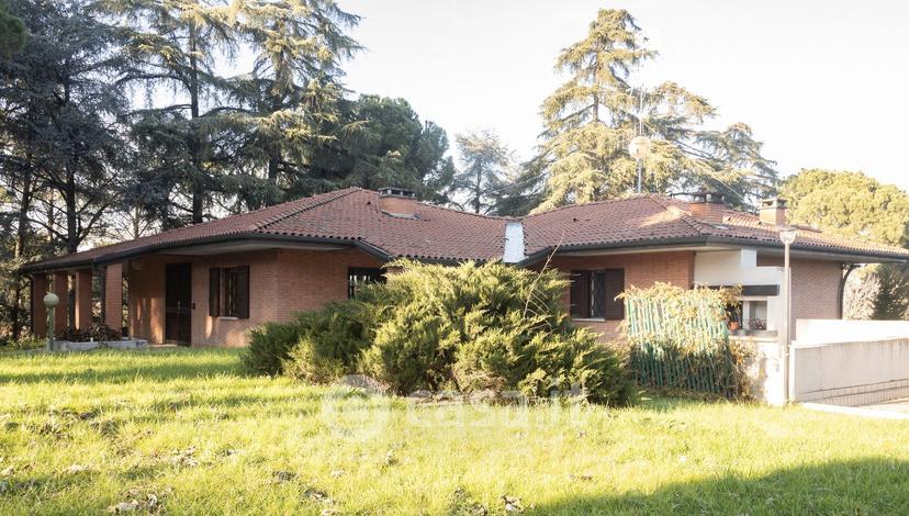 Villa in Via Martiri di Pizzocalvo — foto 13 di 28