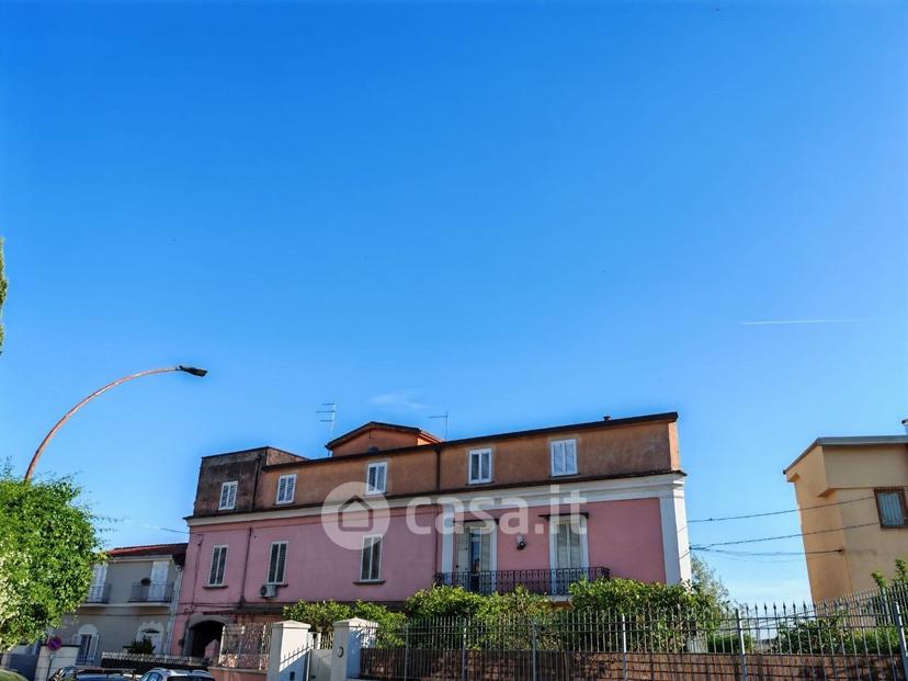 Quadrilocale in Via Generale Pasquale Tenga 33 — foto 39 di 42