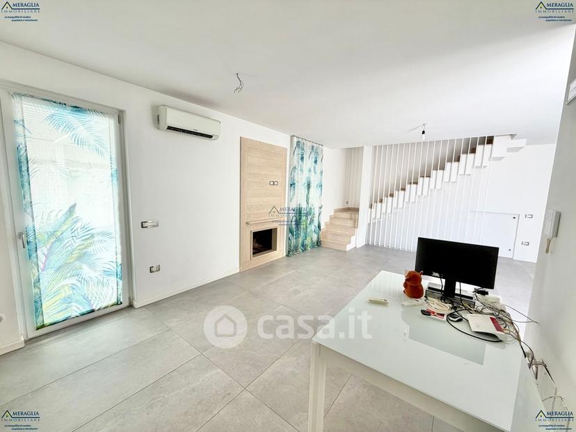 Villa in Via Roma — foto 24 di 31