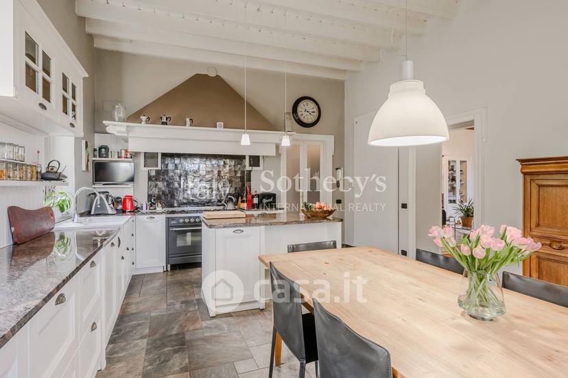 Villa in Via Marinoni — foto 11 di 29