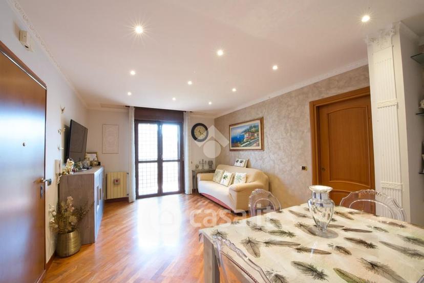 Quadrilocale in Via delle Azzorre 372