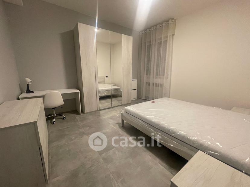 Stanza in Via Bartolomeo Spani 18 d — foto 23 di 35