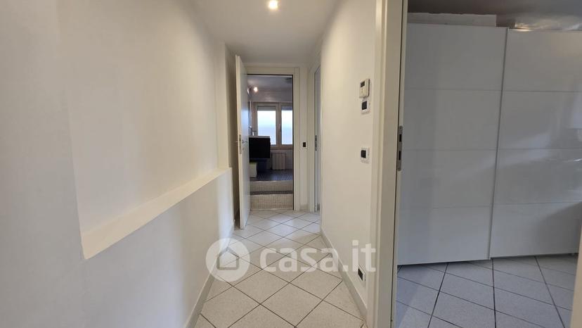 Trilocale in Via Taranto 91 — foto 12 di 18