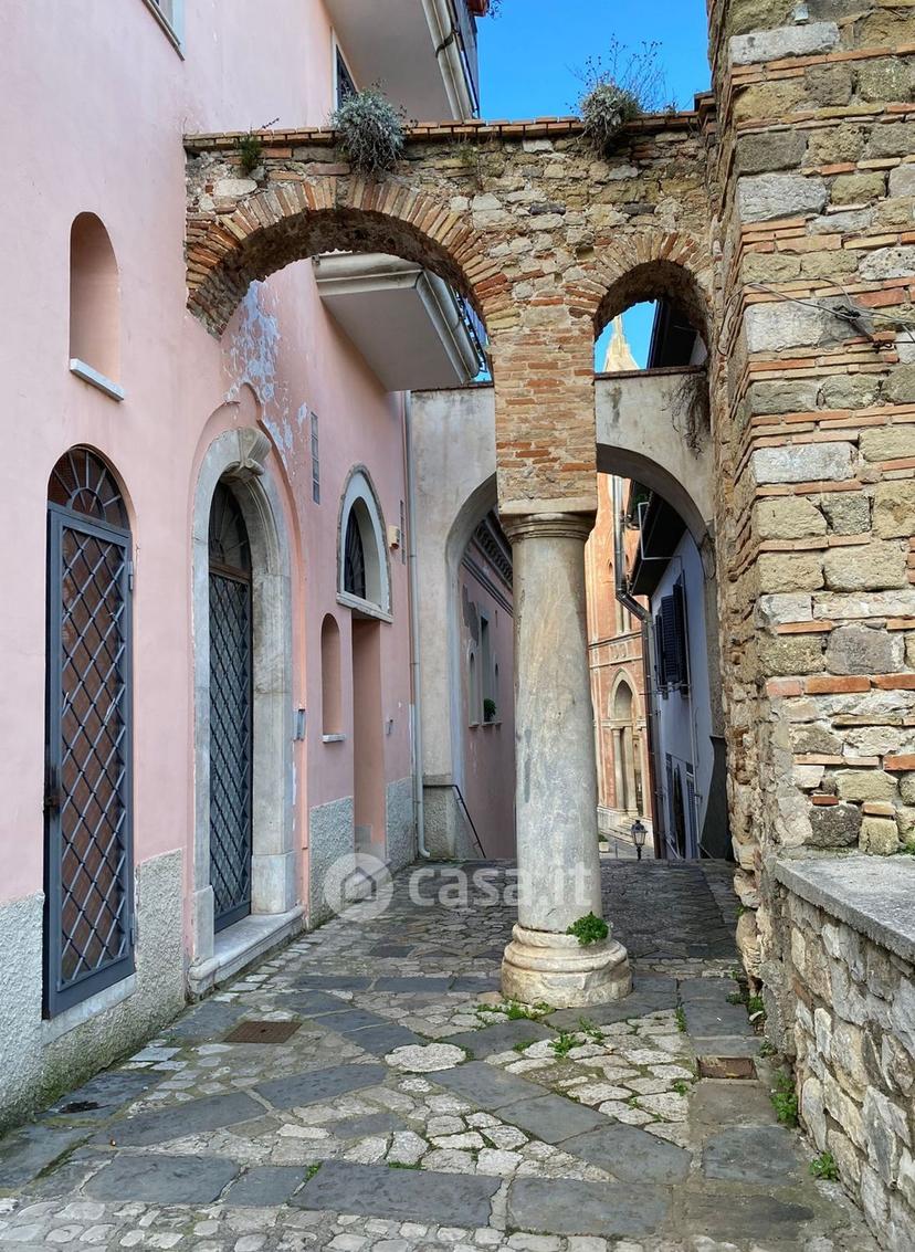 Trilocale in Via Rosmini — foto 12 di 24