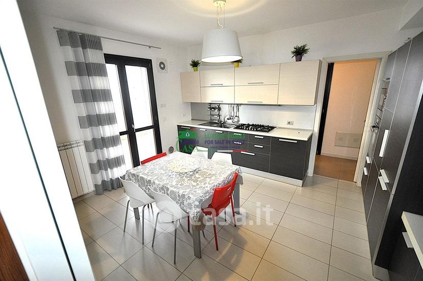 Appartamento in Via Aldo Licitra — foto 2 di 33
