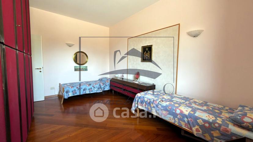 Villa in Via Mantova 5 — foto 15 di 60