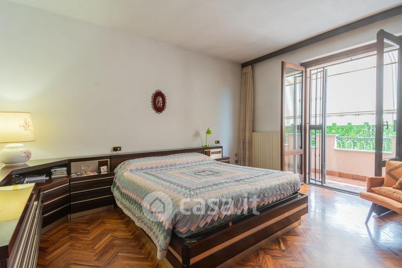 Villa in Via Gianni Rodari 69 — foto 50 di 73