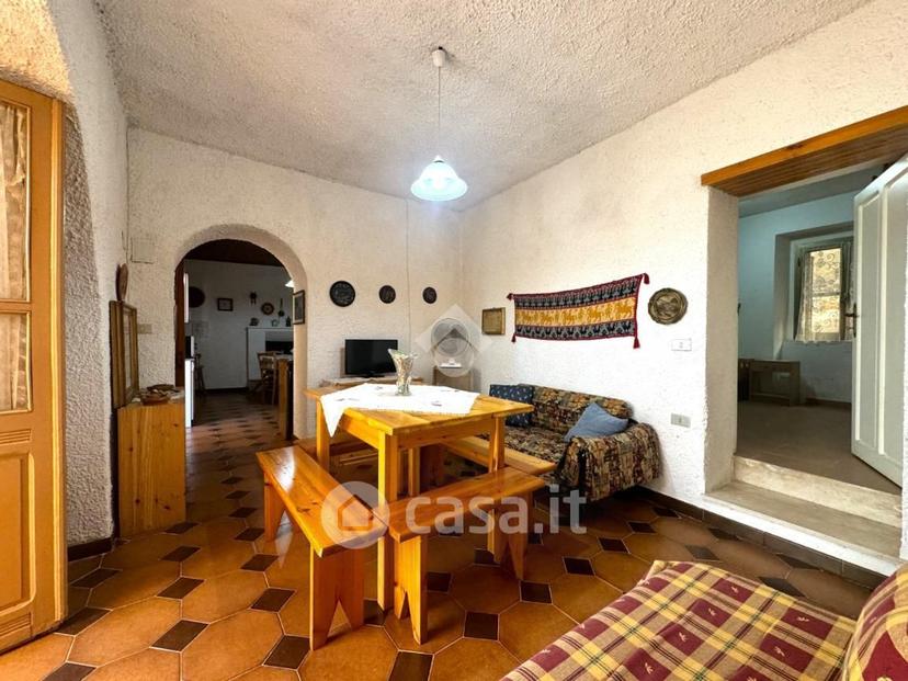 Trilocale in Via Mazzini 6 — foto 7 di 28