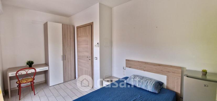 Stanza in Viale Cappuccini 3 — foto 2 di 72
