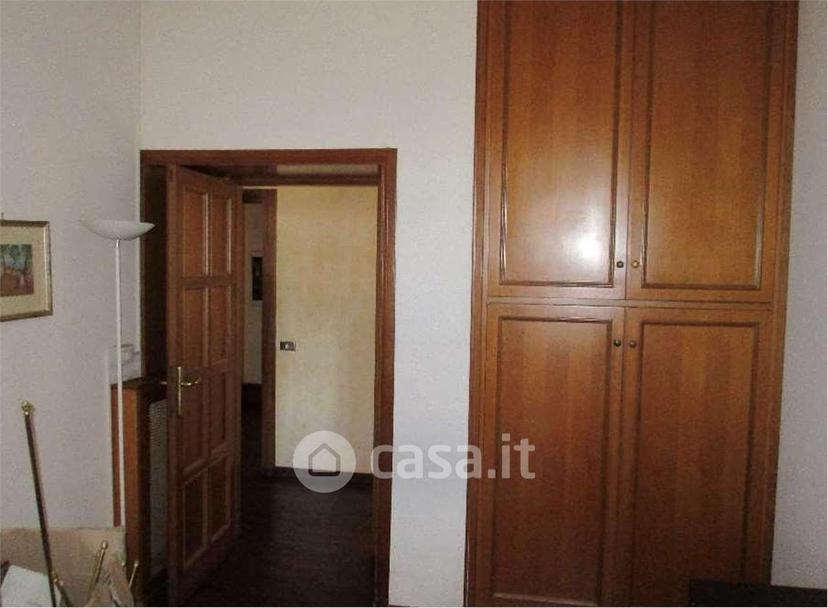 Villa in Via Albert Bruce Sabin — foto 3 di 27