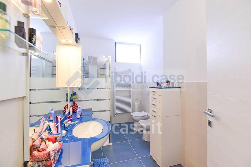 Villa in Via Lombardia — foto 2 di 36