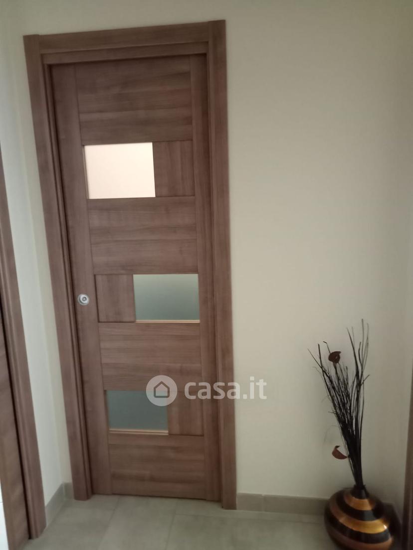 Trilocale in Via F. Cucinotti 2 — foto 13 di 22