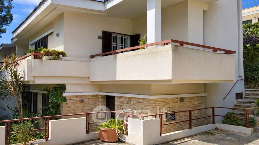 Villa in Via Pietro Micca 43 — foto 2 di 33