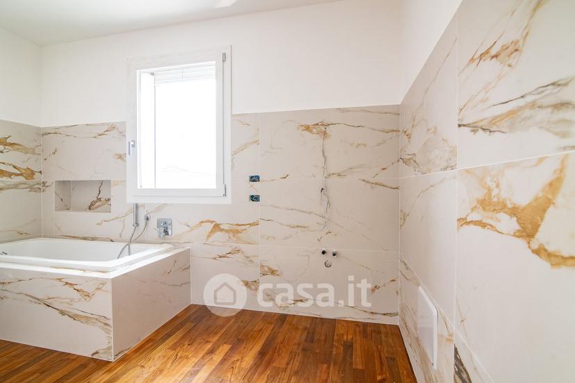 Villa in Via Mario Baratta — foto 13 di 63