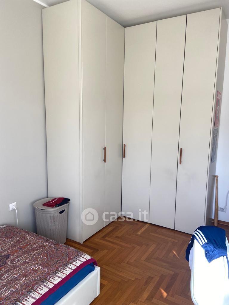 Stanza in Viale Lombardia 43 — foto 3 di 5