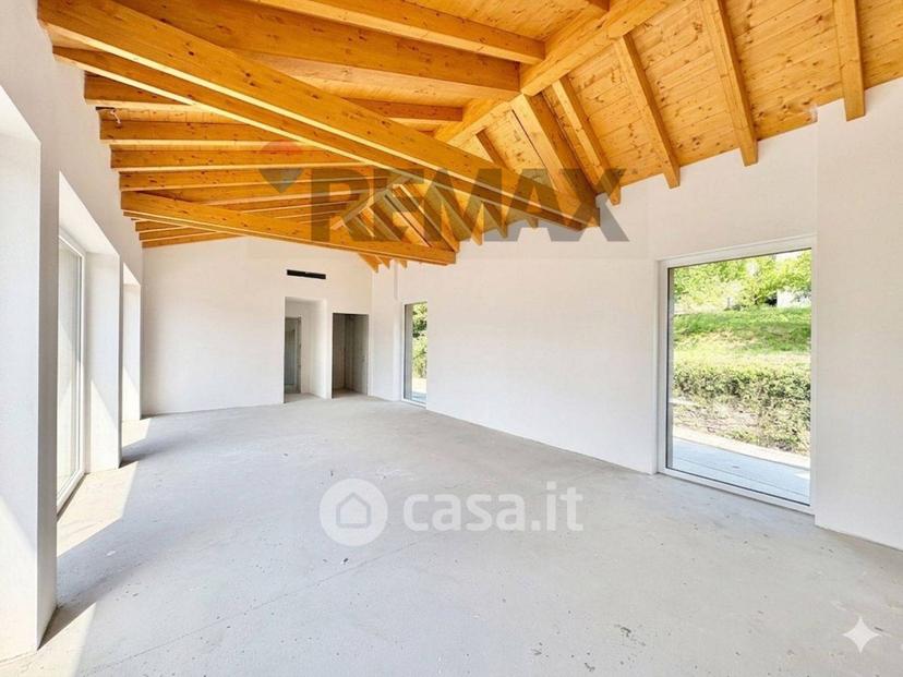 Villa in Via Paolo Troubetzkoy 54 — foto 22 di 27