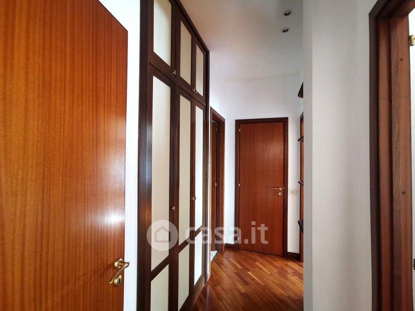 Trilocale in Via Rimini Roberto — foto 17 di 35