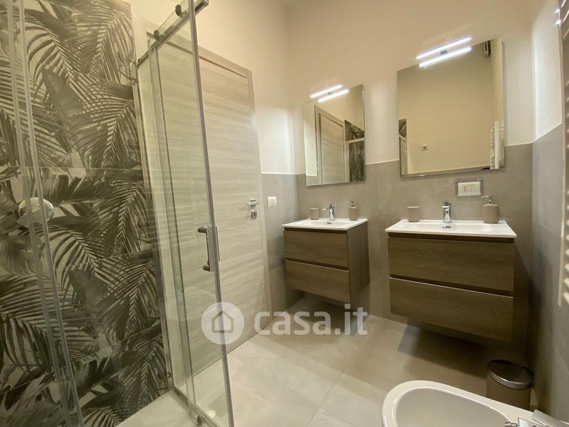 Stanza in Via Carlo Ferrarini 2 — foto 10 di 20