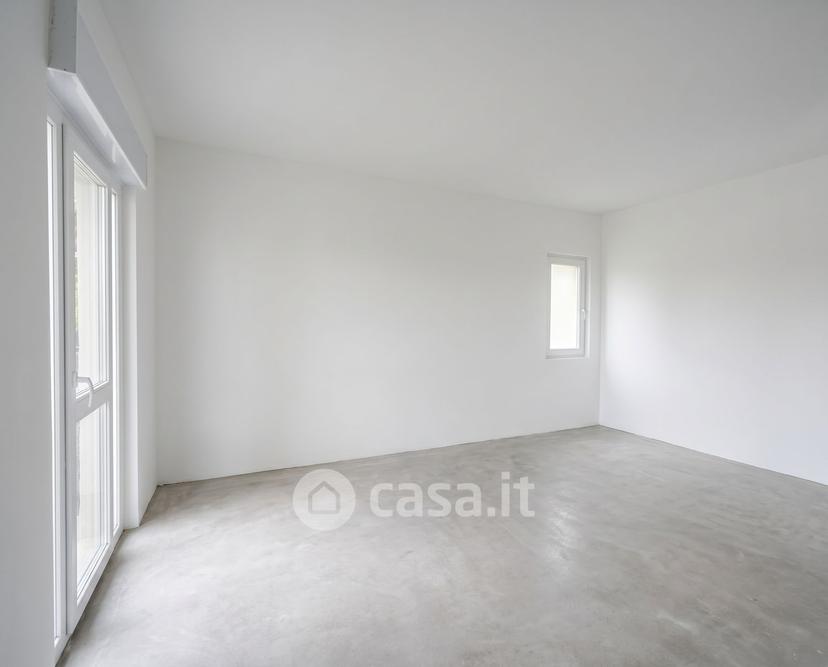 Trilocale in Strada del Friuli 14034 — foto 13 di 16