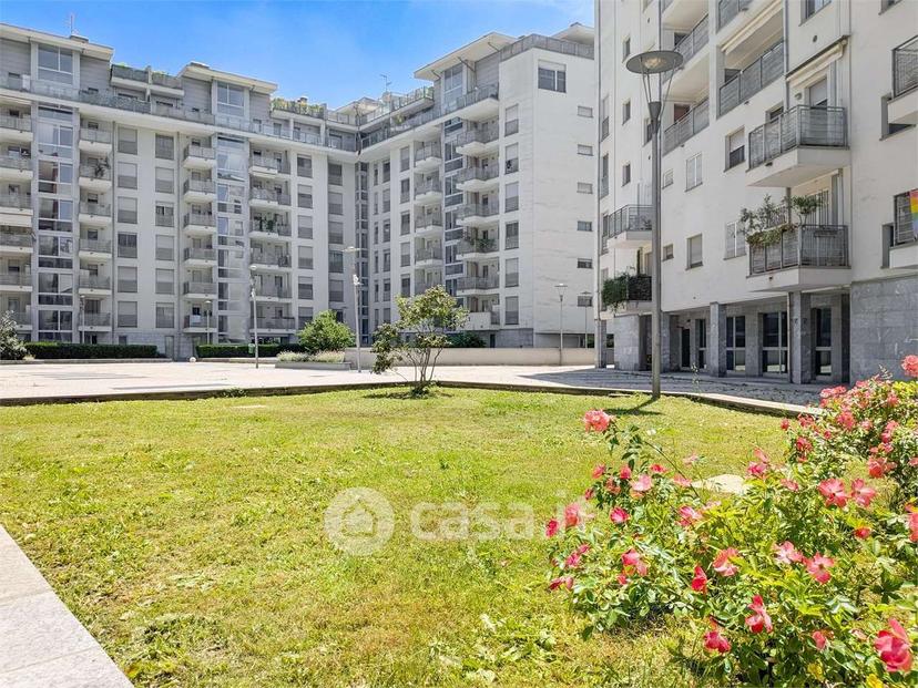 Trilocale in Via Giacomo Manzú 2 — foto 2 di 32