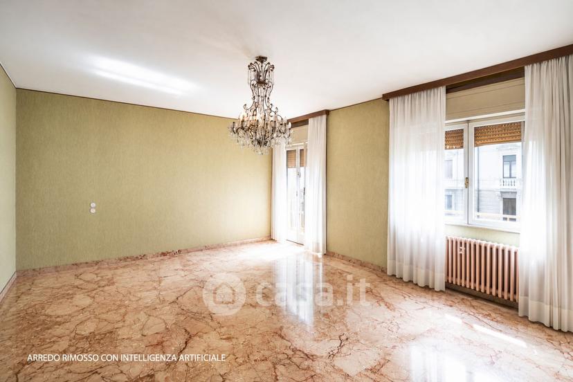 Quadrilocale in Via Antonio Bazzini 24 — foto 24 di 28