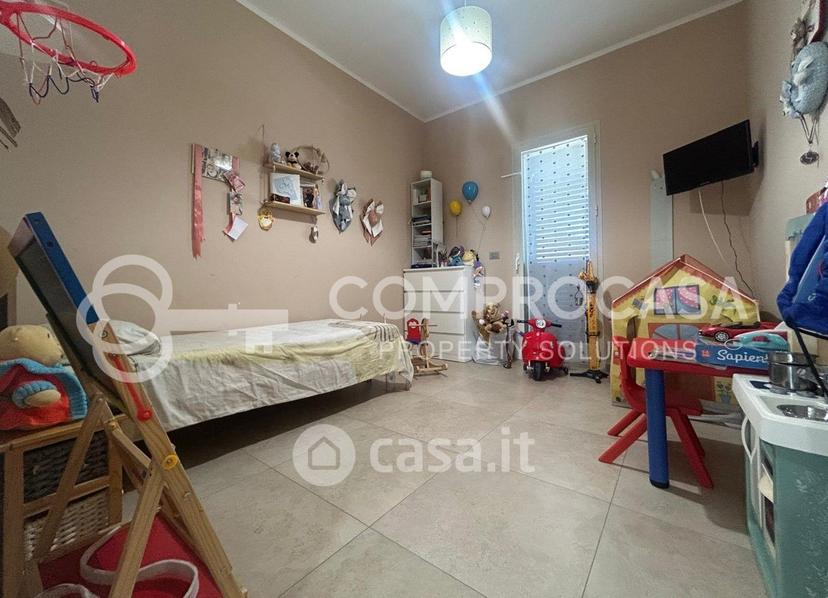 Appartamento in Via Gallipoli — foto 24 di 38