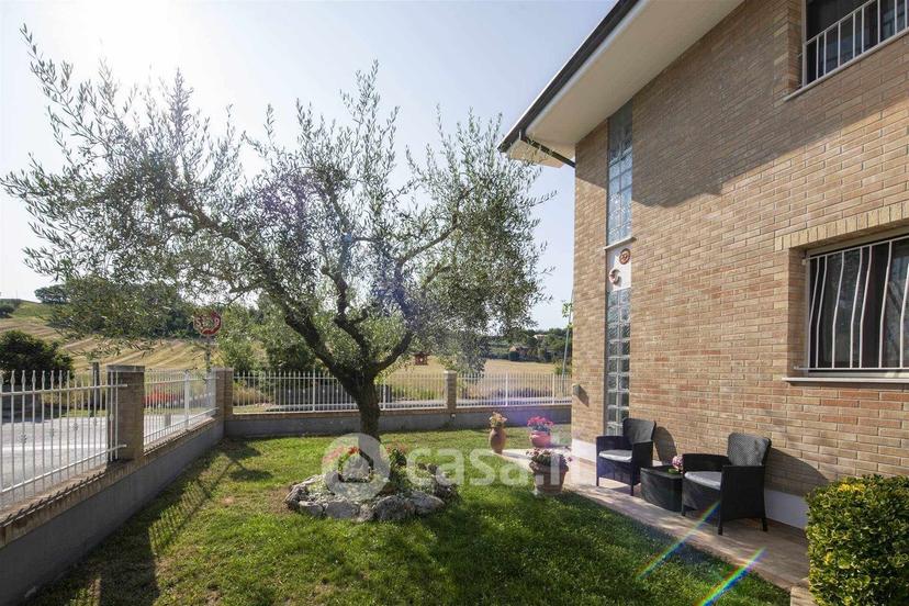 Villa in Via G. Brodolini 49