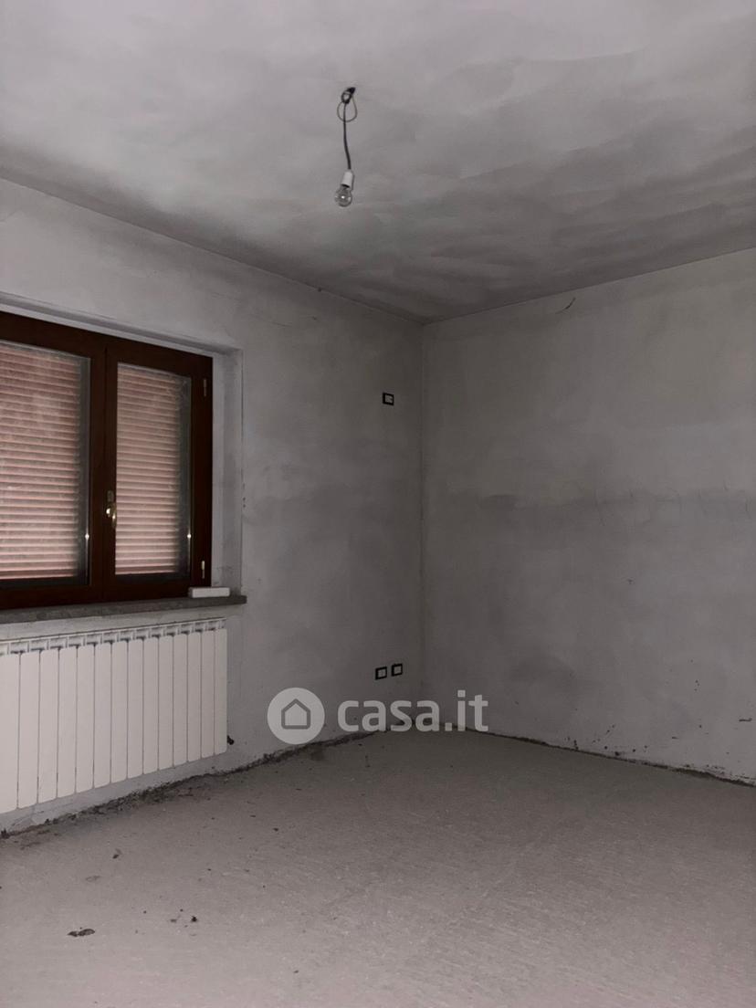 Villa in Via Dante Alighieri 23 — foto 19 di 48
