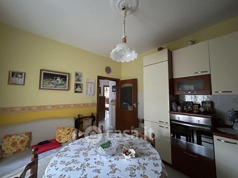 Trilocale in Via Adinolfi 13 — foto 12 di 19