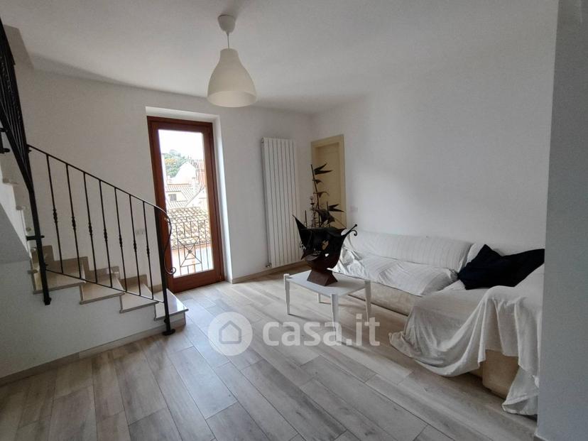 Quadrilocale in Via Fausto Simonetti — foto 19 di 23