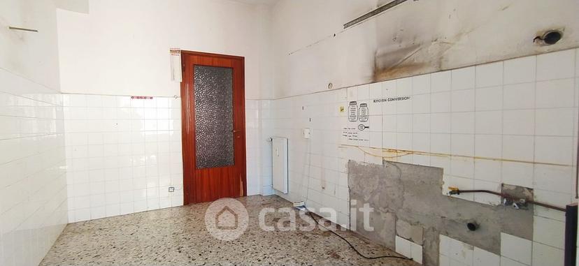 Trilocale in Via Domenico Fiasella — foto 32 di 32