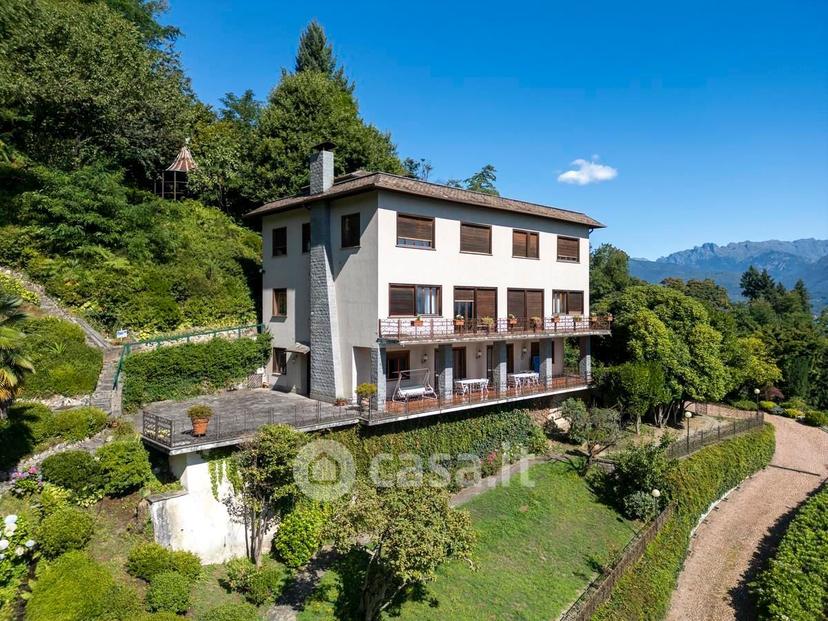 Villa in Via Sempione Nord 91 — foto 21 di 32
