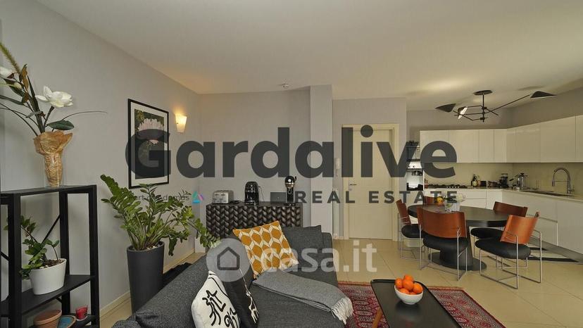 Appartamento in Via X Giornate — foto 27 di 33