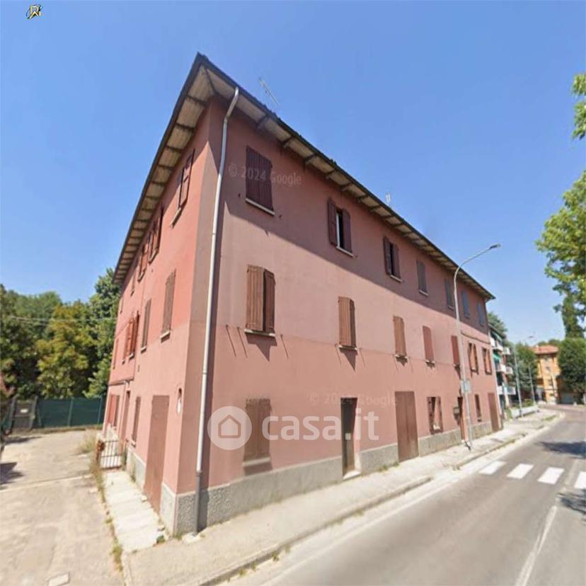 Quadrilocale in Viale della Costituzione 116 — foto 24 di 35