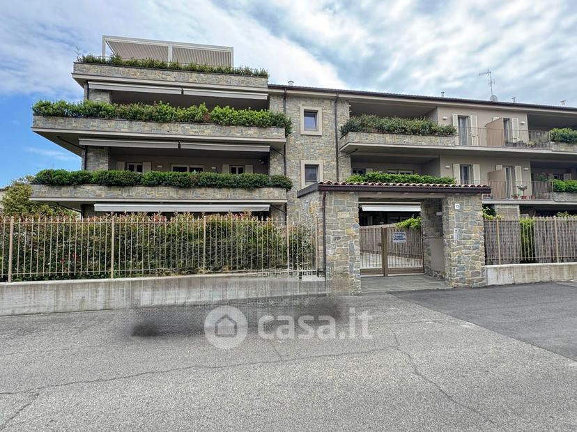 Trilocale in Via Giulio Monteverde 22 — foto 11 di 32