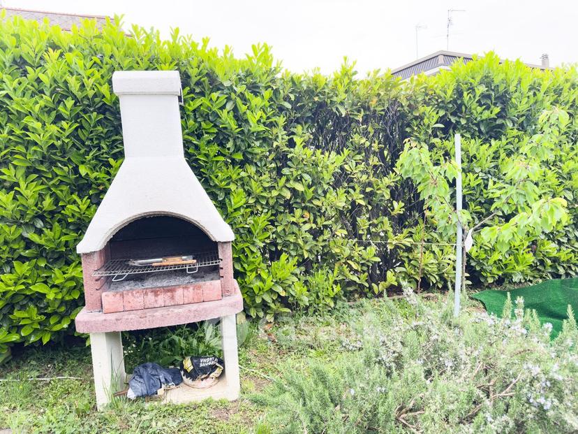Trilocale in Viale Italia 66 — foto 62 di 63