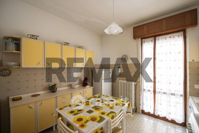 Appartamento in Via Foglia 4 — foto 5 di 41