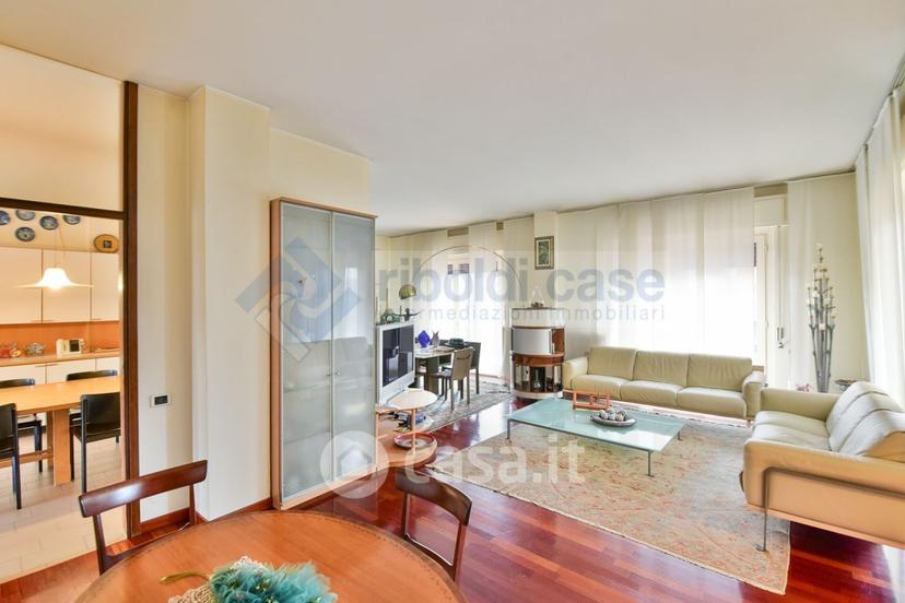 Appartamento in Via Giacomo Matteotti 27 — foto 5 di 37